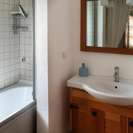 Alanya Sleeps 2 Pool Air Con Wifi 别墅